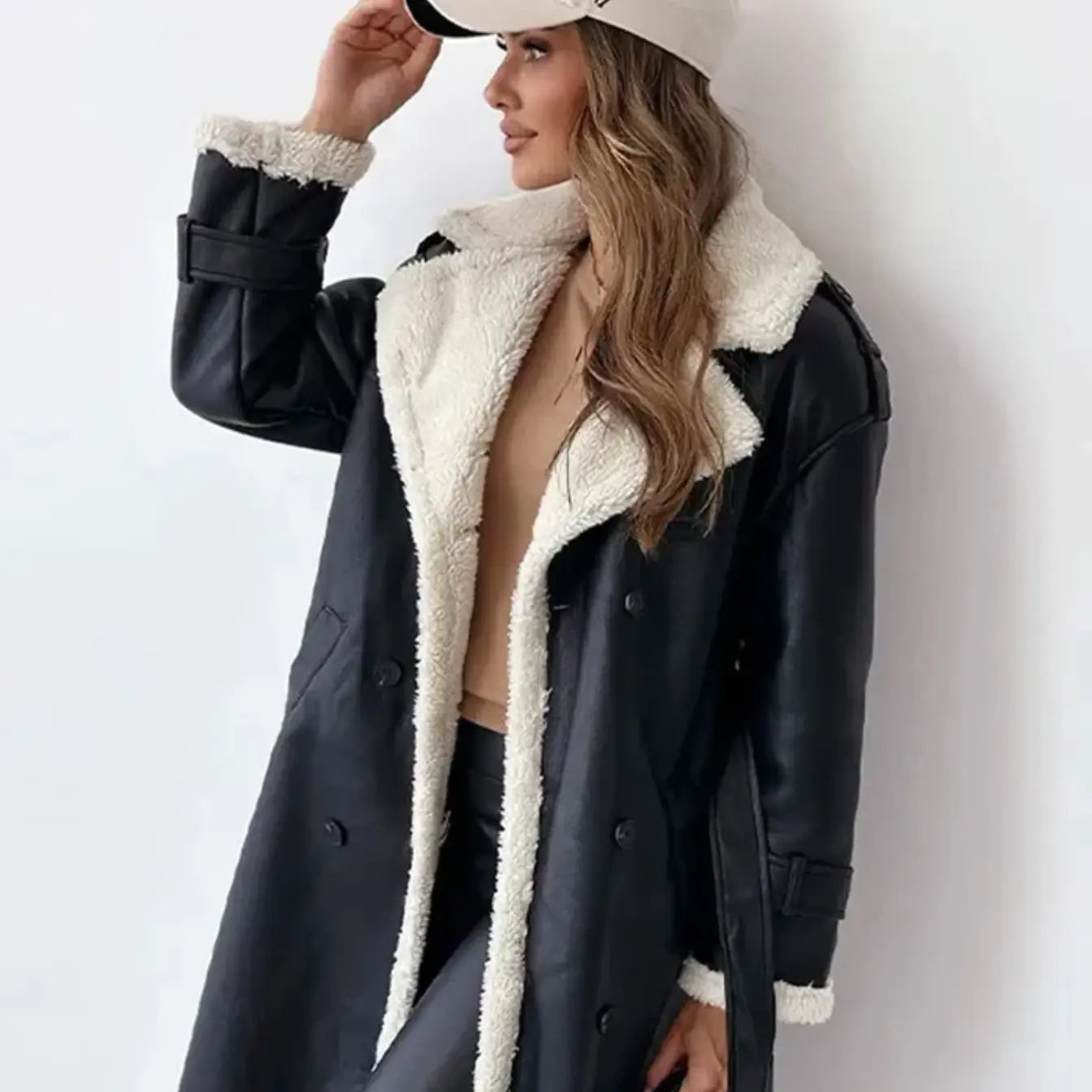 Classic Long Women's Jacket with Fleece Lining and Teddy Collar – Elegant Winter Coat for Chilly Days 1