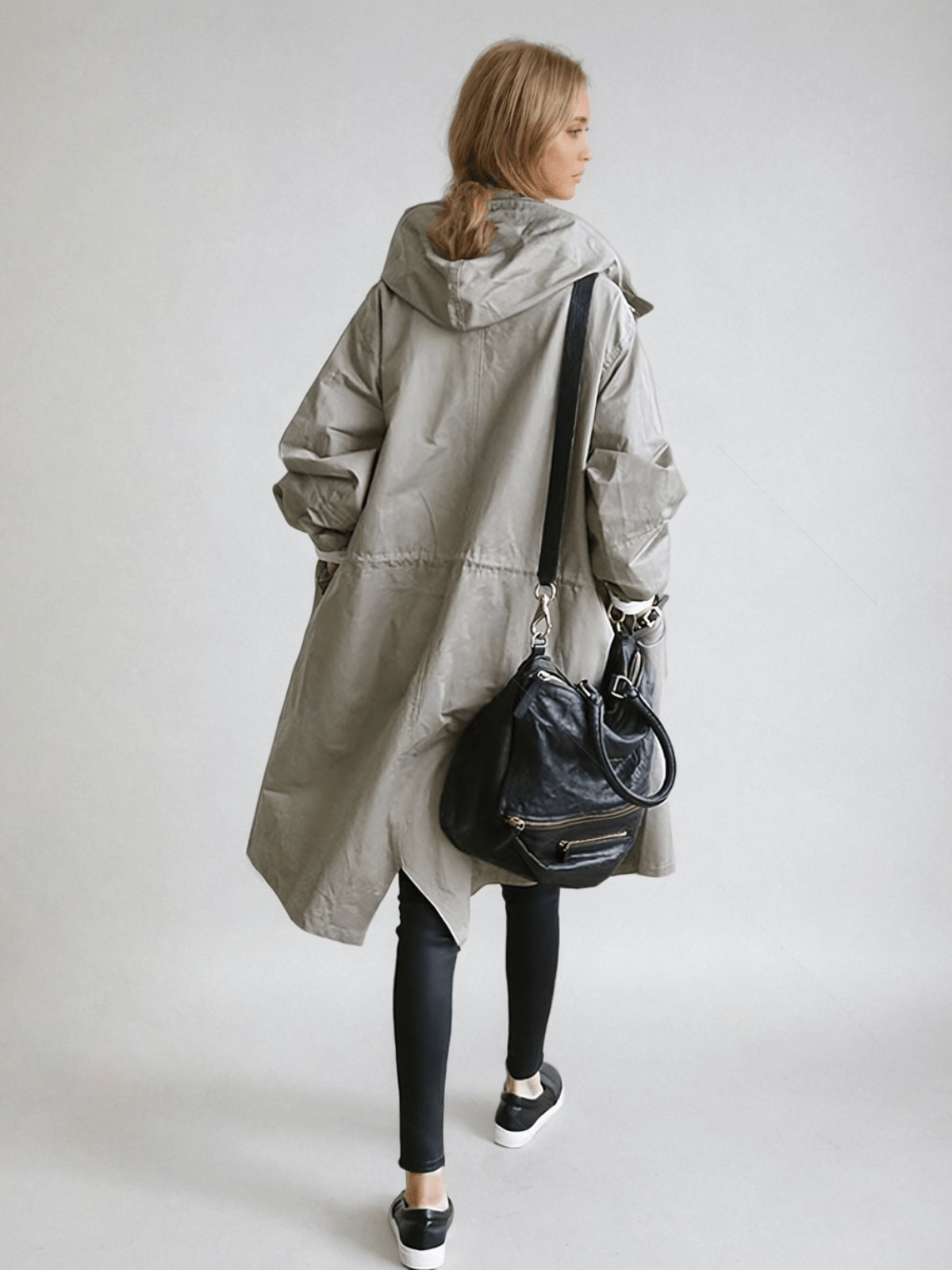 Water-Repellent Beige Trench Coat for Women – Stylish Loose Fit with Generous Pockets 3